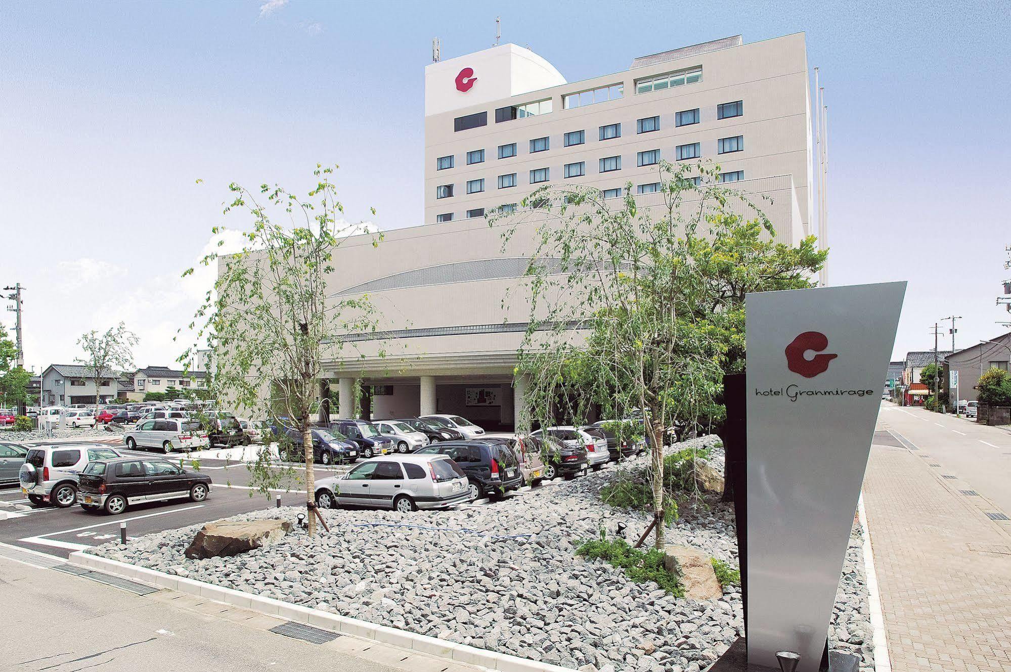 Hotel Granmirage Uozu Exterior foto